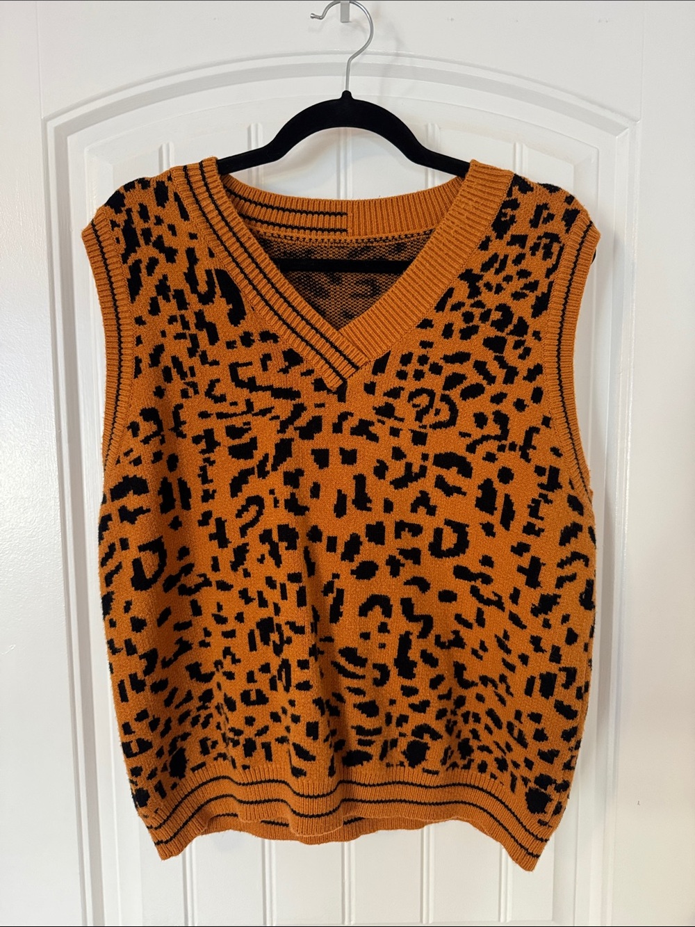 Women's V-Neck Leopard Print Sweater Vest